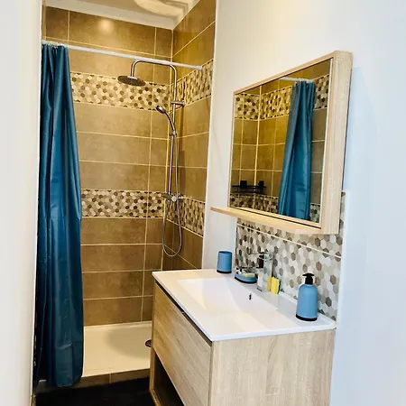 Le Domaine Des Oliviers Piscine Jacuzzi Sauna アパート *