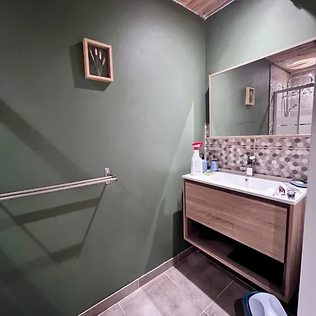 Le Domaine Des Oliviers Piscine Jacuzzi Sauna アレス