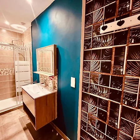 Le Domaine Des Oliviers Piscine Jacuzzi Sauna * アレス